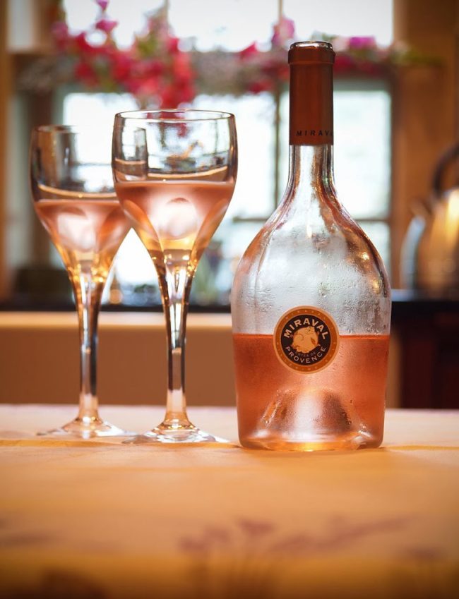 THE CURIOUS CASE OF MIRAVAL'S GRAPES - Provence WineZine