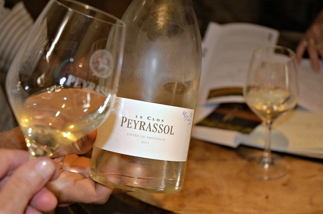 Photo of a bottle of Clos de Peyrassol White